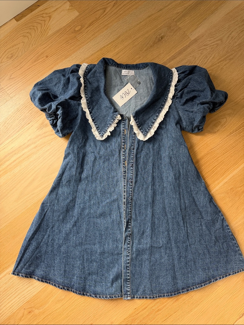 Denim Button-Front Dress Top with Lace Collar - Blue